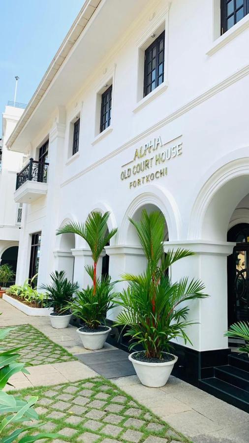 Alpha Old Court House Hotel Kochi Exterior foto