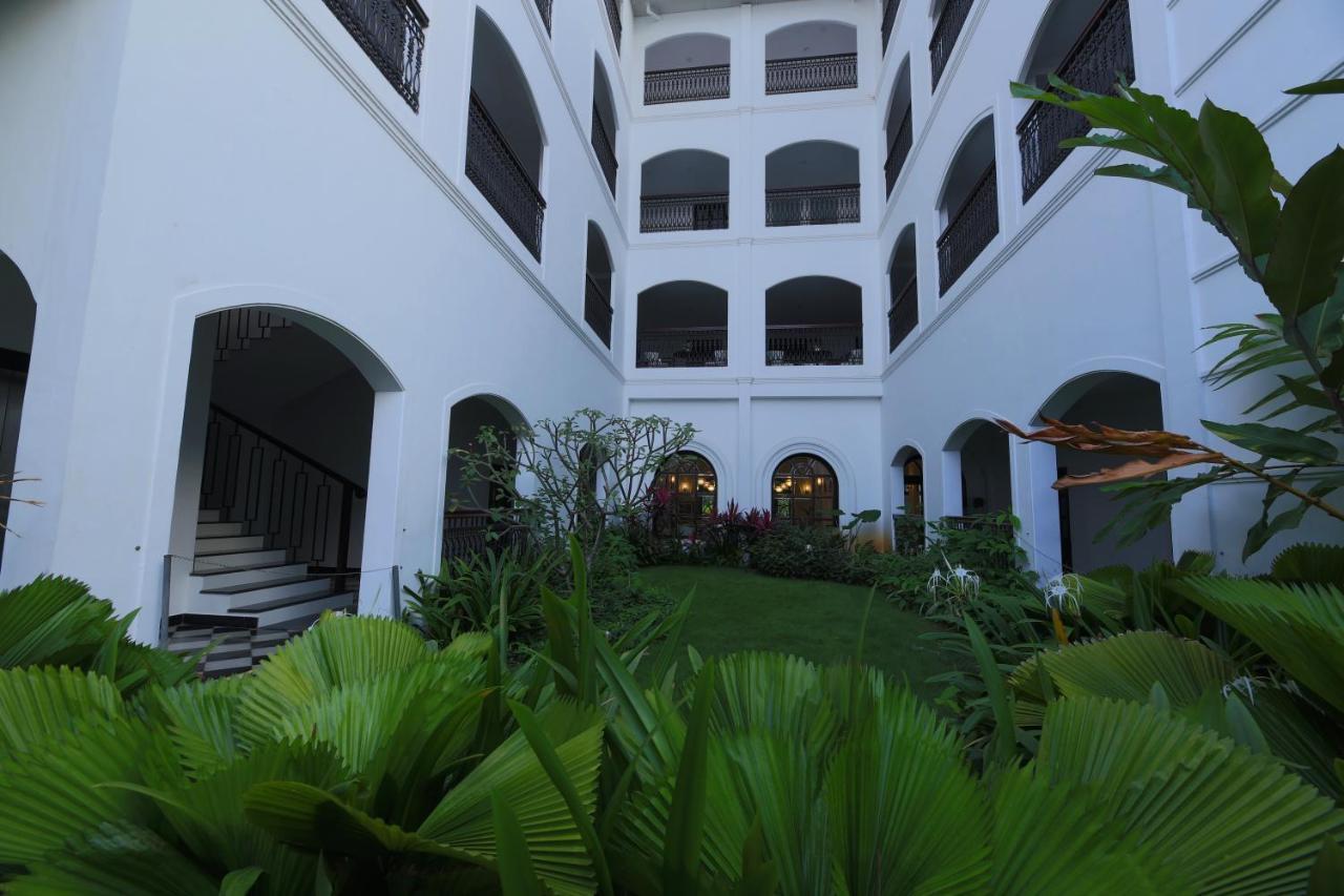 Alpha Old Court House Hotel Kochi Exterior foto