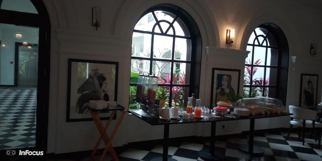 Alpha Old Court House Hotel Kochi Exterior foto